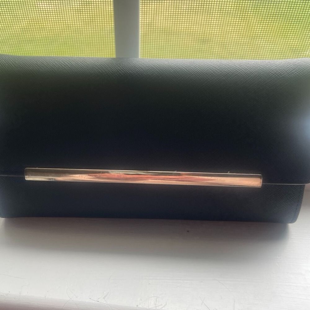 Rowallen Women's Leather Wallet